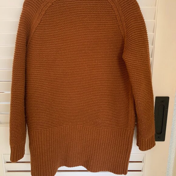 Vince Cableknit Cashmere Sweater in Medium - Picture 4 of 5